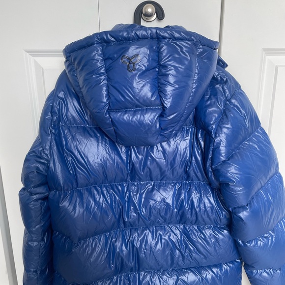 Women’s Puffer aritzia the super puff medium with down insulation - Picture 5 of 9